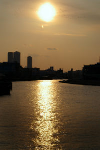 安治川の夕陽
